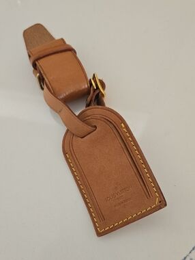Louis Vuitton Brown Leather Luggage Tag with Yellow Stitching, GUC